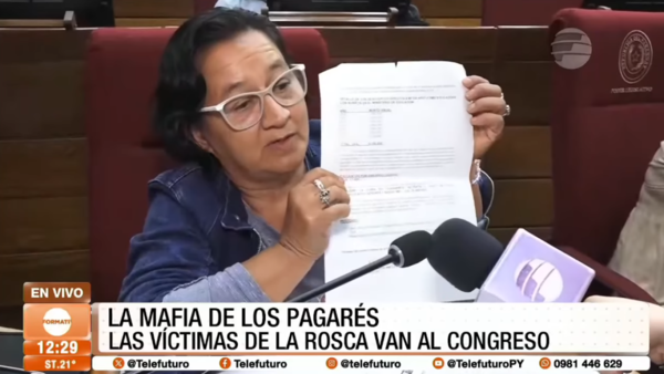 Victimas de "La mafia de los pagarés" van al Congreso
