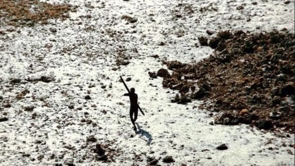 Detienen a turista que intentó contactar a tribu aislada en India