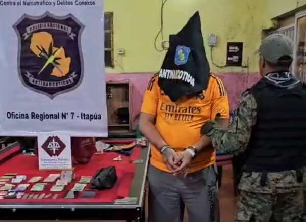 Incautan drogas y detienen a presunto microtraficante tras allanamientos en las Colonias Unidas - Policiales - ABC Color