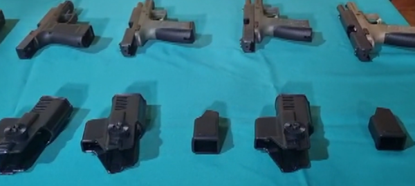 Investigan a cuatro policías por el robo de varias armas de Criminalística - trece
