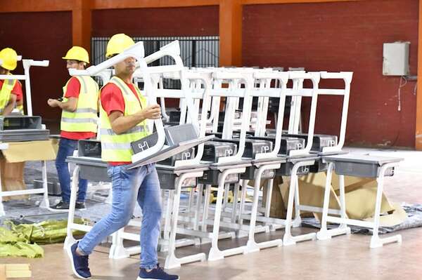 Pupitres chinos: Itaipú entregó apenas 21.000 muebles en dos semanas - Nacionales - ABC Color