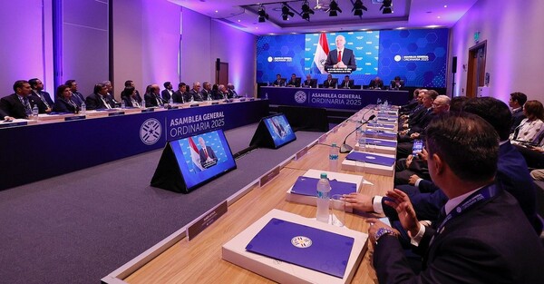 Asamblea de APF aprobó en forma unánime gestión de Robert Harrison
