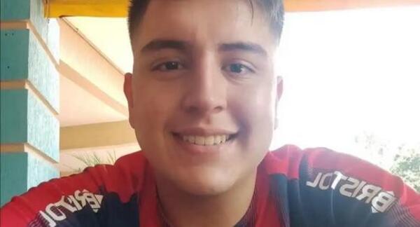 ¡Ma’ena anga! Muere electrocutado un joven que realizaba instalación de internet en una escuela