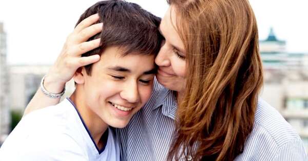 La Nación / Padres de adolescentes: las 6 claves para una comunicación asertiva