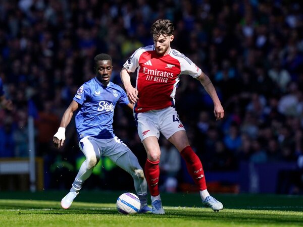 Versus / Arsenal vuelve a frenarse en la Premier League antes de recibir al Real Madrid