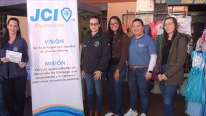 JCI Encarnación impulsa entrega de kits de autodiagnóstico de VIH para concienciar sobre la importancia de los controles rutinarios