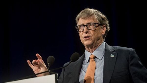La entrevista en la que Bill Gates explicaba hace más de 30 años cómo llevaría "una computadora a cada hogar"