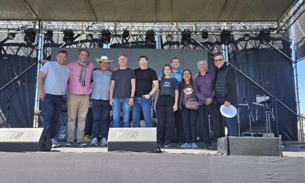 ¡Asado Benítez fue a Corrientes, por los 30 años del grupo Amboé!