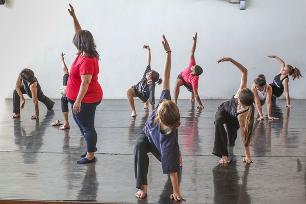 Talleres gratuitos de danza en espacios culturales de Asunción