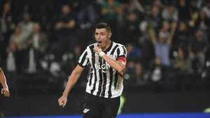 Libertad vence a Cerro y sigue firme hacia el título