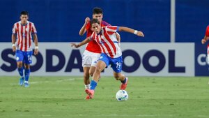 Versus / Paraguay cayó agónicamente ante Chile pero sigue con chances mundialistas