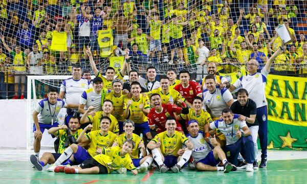 Presidente Franco es campeón invicto del Nacional de fútbol de salón