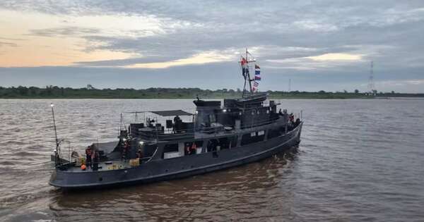 La Nación / Buque zarpó llevando asistencia para pobladores de Alto Paraguay