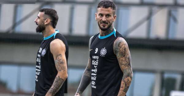 La Nación / Con tres oportunos retornos