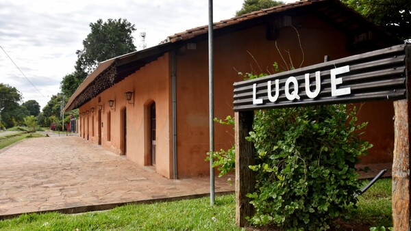 Luque, la ciudad azul y oro que se enorgullece de su cultura