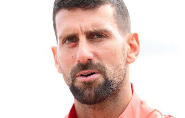 Versus / Djokovic llega a Montecarlo "sin expectativas elevadas" tras infección ocular