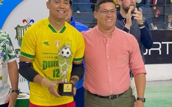 Éver Almirón el mejor arquero de la temporada