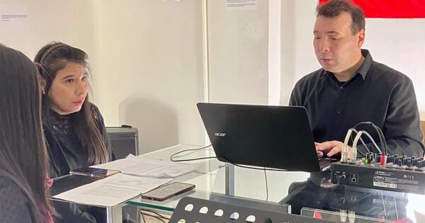 La Nación / José Ariel Ramírez presentó el “Libro Negro de la Guarania”