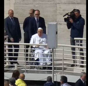 (VIDEO)Papa Francisco reapareció en la misa por los enfermos