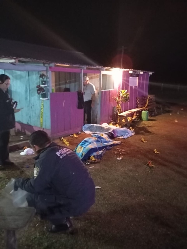 Tres personas fallecidas y dos heridos deja una discusión que comenzó en una cancha de vóley