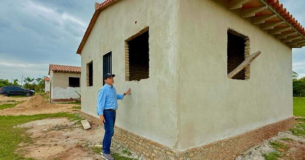La Nación / Gobierno agiliza la construcción de 86 viviendas para familias de Paraguarí