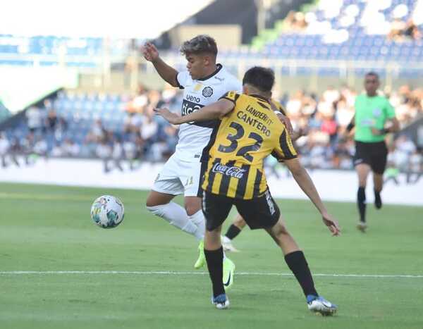 Olimpia y Guaraní se enfrentan en el Defensores - Unicanal