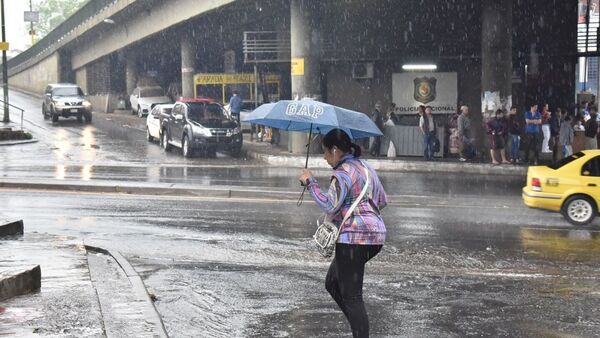 Lunes cálido con aumento de temperaturas y lluvias dispersas