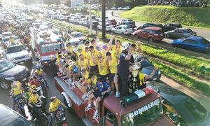 Multitud de franqueños recibió a los campeones