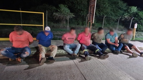 Policía detiene a11 personas e incauta evidencias por presunto caso de robo