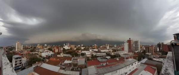 Semana arranca con lluvias, vientos del sur y ambiente inestable