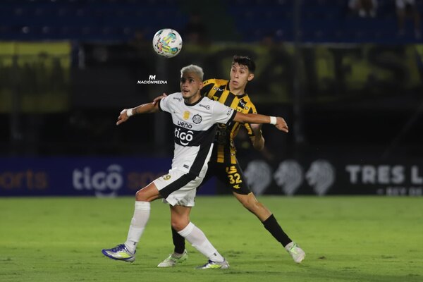 Versus / Jhohan Romaña contó lo que le dijo a Iván Leguizamón antes de su venida a Olimpia