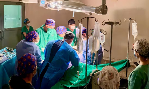Cirugía inédita en el Hospital de Clínicas repara el cerebro de un bebé en gestación - OviedoPress
