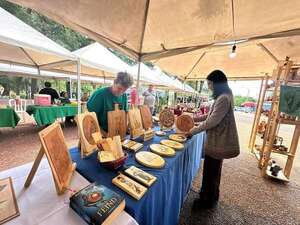 Feria de productores y artesanos atrae a turistas en Caacupé - Nacionales - ABC Color
