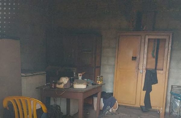 Mujer de 58 años fallece en incendio accidental en Posta Yvyraró - 1000 Noticias