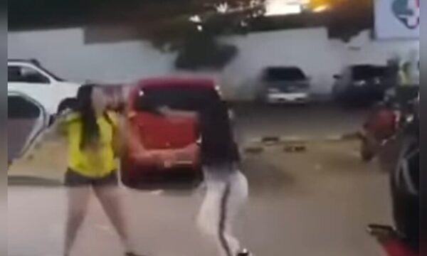 Presidente Franco salió campeón pero yiyis se agarraron a moquete