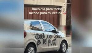 Acusó a la vecina de ser amante del marido y… ¡le pintarrajeó todo el auto con “frases célebres”!