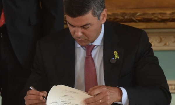 G. 18.350 millones más para la Presidencia de Santiago Peña, mientras se ajustan otros sectores - OviedoPress