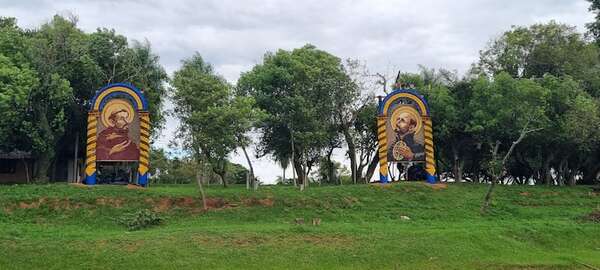 San Ignacio invita a conmemorar la Semana Santa y rendir tributo a Koki Ruiz, creador de los cuadros vivientes en Tañarandy - Viajes - ABC Color