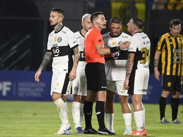 Olimpia: Darío Benedetto, del regreso a la irresponsable expulsión por un planchazo - Olimpia - ABC Color
