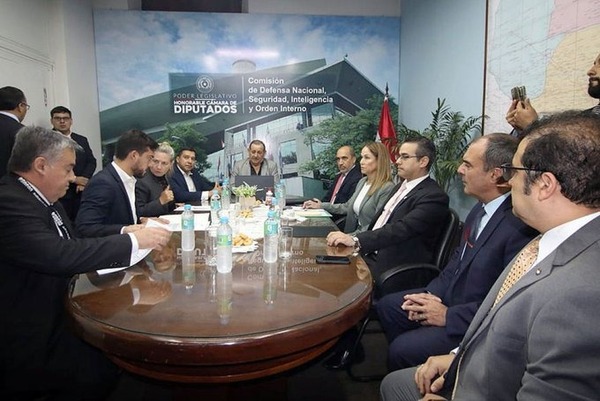 Comisión de Defensa se interioriza sobre espionaje contra Paraguay - ADN Digital