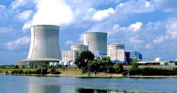 La Nación / Analizan incluir energía nuclear