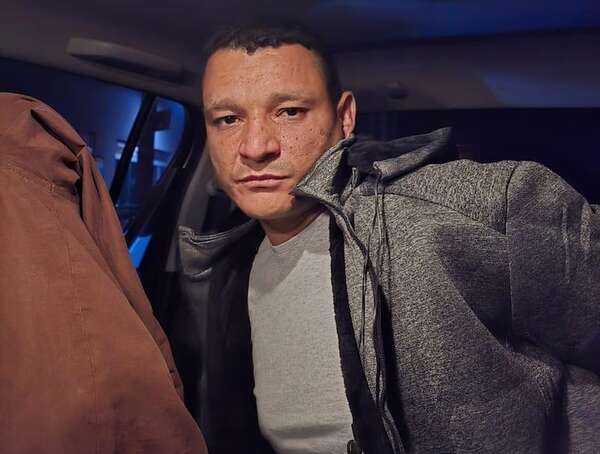 Recapturan a uno de los fugados del penal de Minga Guazú: viajaba en bus con destino a Pedro Juan Caballero - ABC en el Este - ABC Color