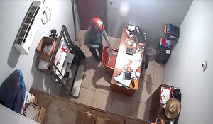 Solitario ladrón roba G. 20 millones de estación de servicios en Ciudad del Este - La Clave
