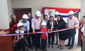 Landy inaugura moderna cocina – comedor en la escuela “San Roque González” de Puerto Irala – Diario TNPRESS