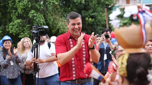 Santiago Peña afirma que “no incurrió en nada ilegal” con acciones de ueno Holding