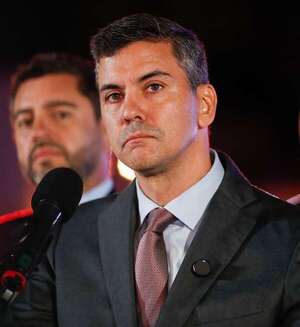 Peña dice que ueno Holding fue “una mala inversión” y que es víctima de una “colosal campaña de manipulación” - Política - ABC Color