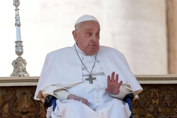 Vaticano difunde reporte médico de Francisco y sus ejercicios diarios - Mundo - ABC Color