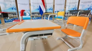 DNIT estima que pupitres chinos valdrían USD 30 por unidad - Portal Digital Cáritas Universidad Católica