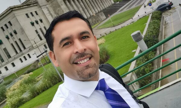 Oswaldo Báez es nuevo asesor jurídico de la Junta Municipal de Franco