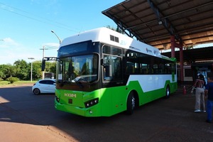 Hernandarias prueba su primer bus eléctrico - ADN Digital